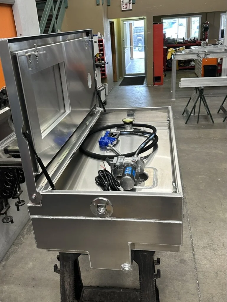 Boxes & Fuel Transfer Tanks - GM SHORTBOX TANK-BOX COMBO — DSW